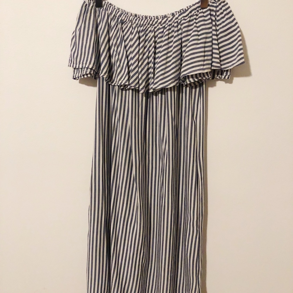 XS Beach Lunch Lounge Ruffle Striped Dress